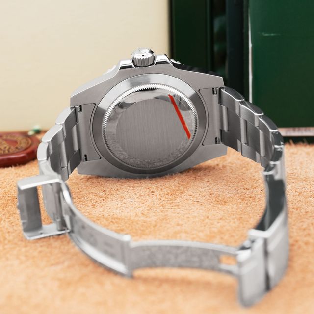 Rolex Submariner 116610 LN Image 4